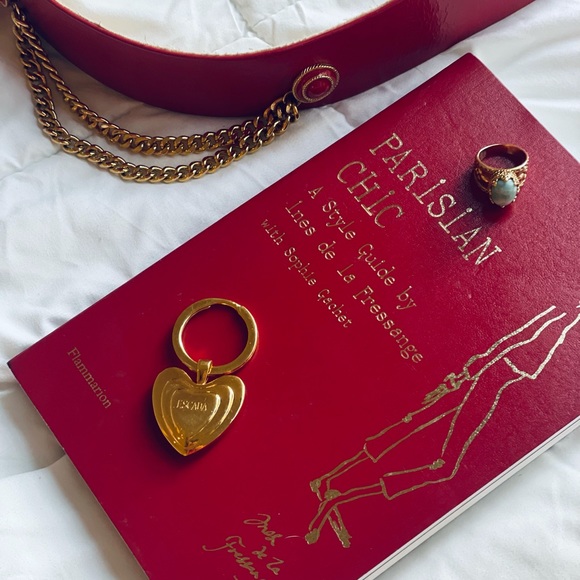 Escada Gold Puffy Heart Key Ring ♥️ - Picture 3 of 5